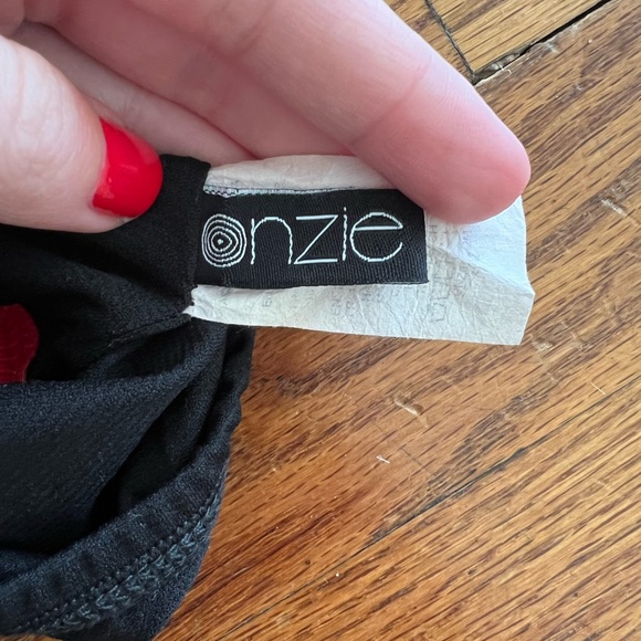 Onzie red workout crop top, Size S/M - Picture 5 of 6